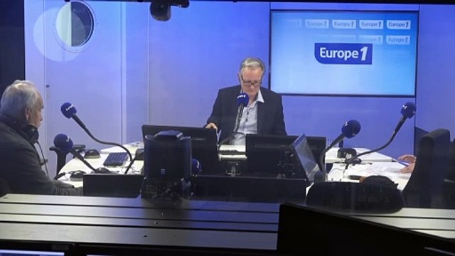 EXTRAIT - Roland Garros : Richard Gasquet ovationné pour sa victoire face Térence Atmane