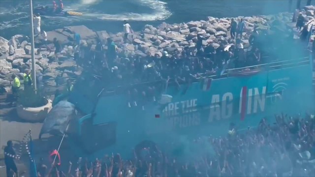 Napoli si tinge d'azzurro per la festa scudetto