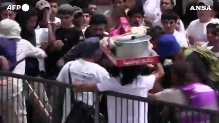 Jerusalem Day, festa e tensioni: rissa vicino alla porta di Damasco
