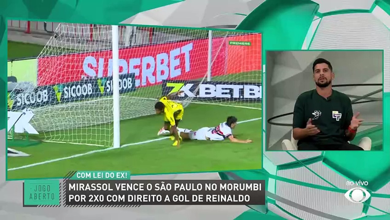 Cicinho critica comissão técnica do São Paulo: “Torcedor está cansado de desculpas”