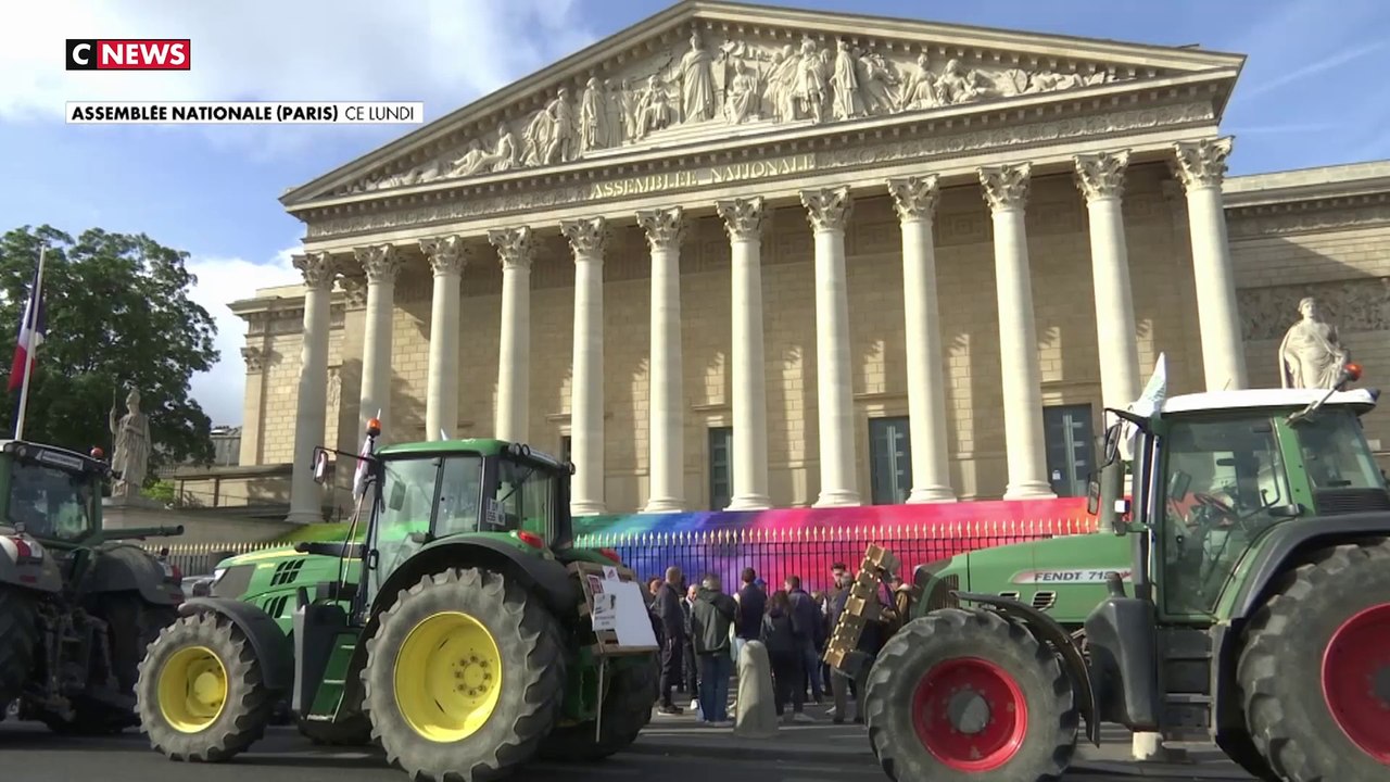 Agriculteurs : la ministre de l'Agriculture à leur rencontre à l'Assemblée nationale