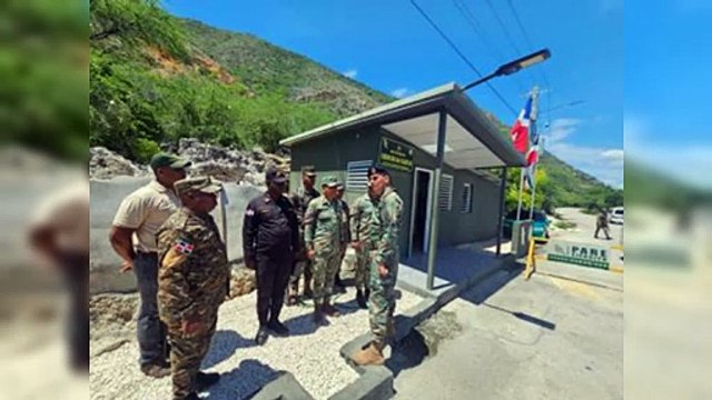 Comandante del Ejército supervisa tropas enviadas a reforzar frontera