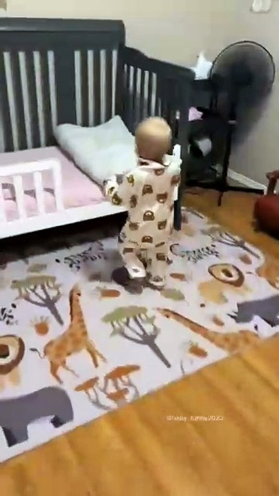 Cute baby's new viral funny video 📸 siblings viral video 📸 funny baby new viral video 😂#shorts #shortvideo #funny #funnyvideo #comedy #viralshorts #viralvideos #kids #babys #love #care