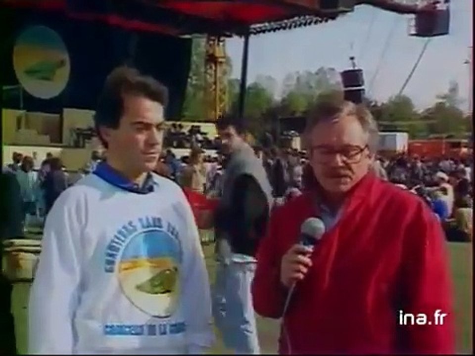 Johnny Hallyday – Chanteurs Sans Frontières à La Courneuve (Antenne 2 Midi – 13 Octobre 1985)