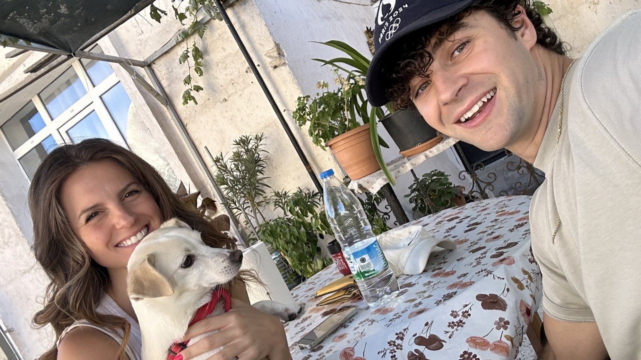 Man quits corporate job to travel with his dog - visiting 28 countries together