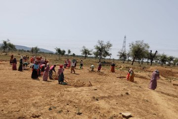 लाने ले जाने के झंझट से नहीं लगाया टैंट, दवाइयों के रैपर भी मिले खाली