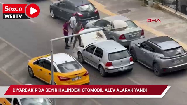 Diyarbakır’da seyir halindeki otomobil alev alarak yandı