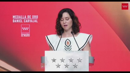 El tremendo palo de Ayuso al Barça que ha enfurecido al culé: "Carvajal tiene más Champions..."