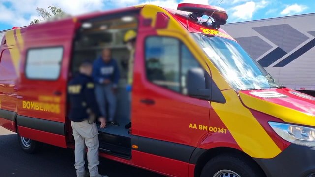 Três caminhões e Focus se envolvem em acidente na BR-277 em Cascavel