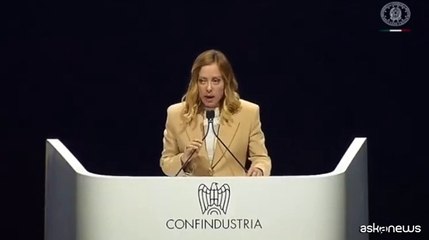 Meloni: basta con iper regolamentazione Ue che soffoca lo sviluppo