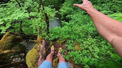 Le "cliff jumper" Jérémy Nicollin vise le record du monde de saut