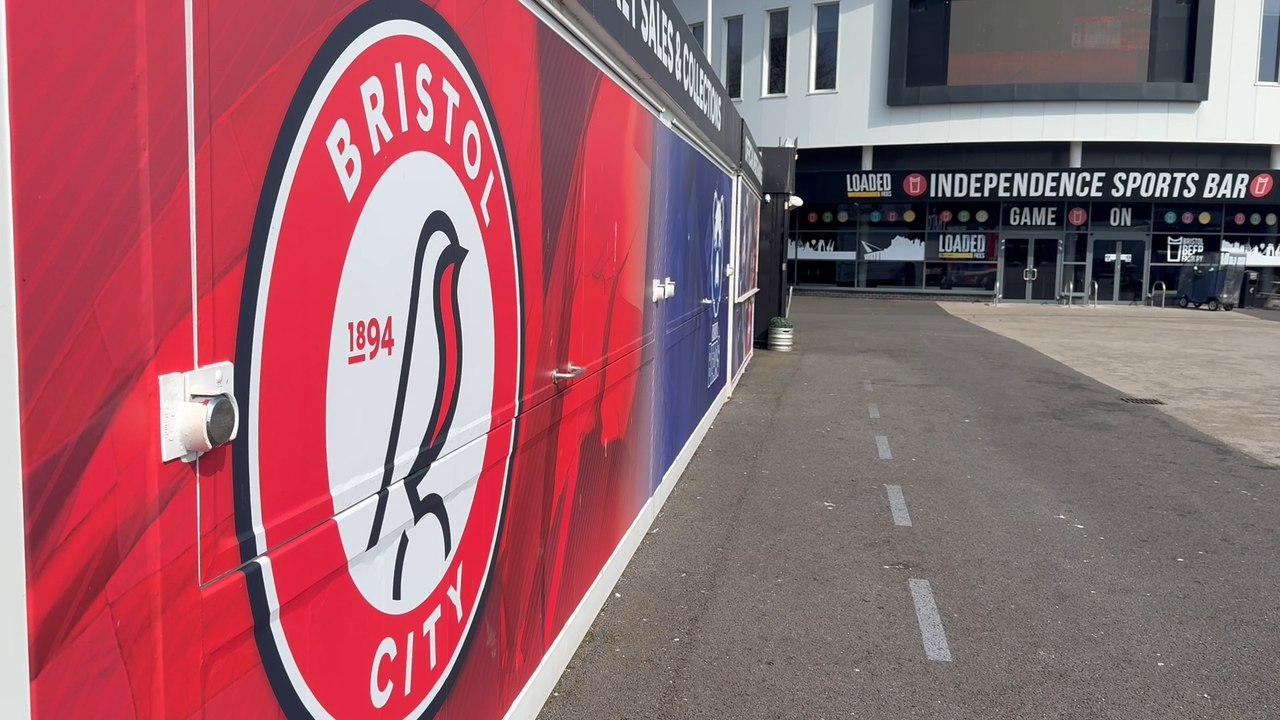 Bristol City boss Liam Manning approached by Championship rivals Norwich City