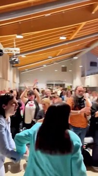 Elly Schlein - Sono passata ad abbracciare le lavoratrici de La Perla (27.05.25)