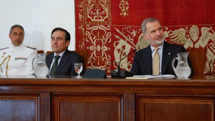 Albares dice a los nuevos diplomáticos que han de lograr "la oficialidad de las lenguas en Europa"