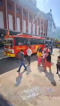 Bhuntar to Manali Bus Journey 🚌 | Scenic Himalayan Road Trip Vlog