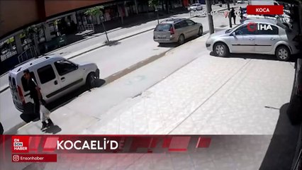 Kocaeli'de araca çarpan motosiklet takla attı