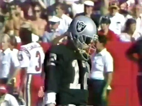 Los Angeles Raiders at New England Patriots - 2.Half ( 1985 Week 04 )