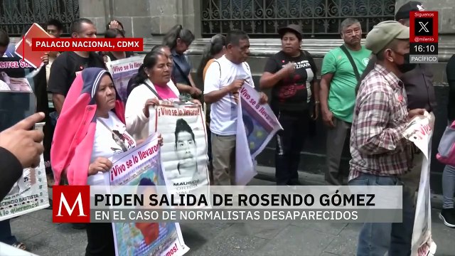 Familiares de normalistas piden a Claudia Sheinbaum destituir al fiscal de caso Ayotzinapa