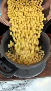 Street Style Ragda Pani Puri ASMR Cooking #shorts #food #cooking #asmr #recipe #indianasmrworld