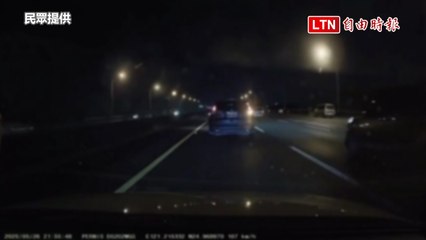 轎車國1中壢路段內側鬼切撞擊廂型車180度轉彎 幸都繫安全帶無人傷（民眾提供）