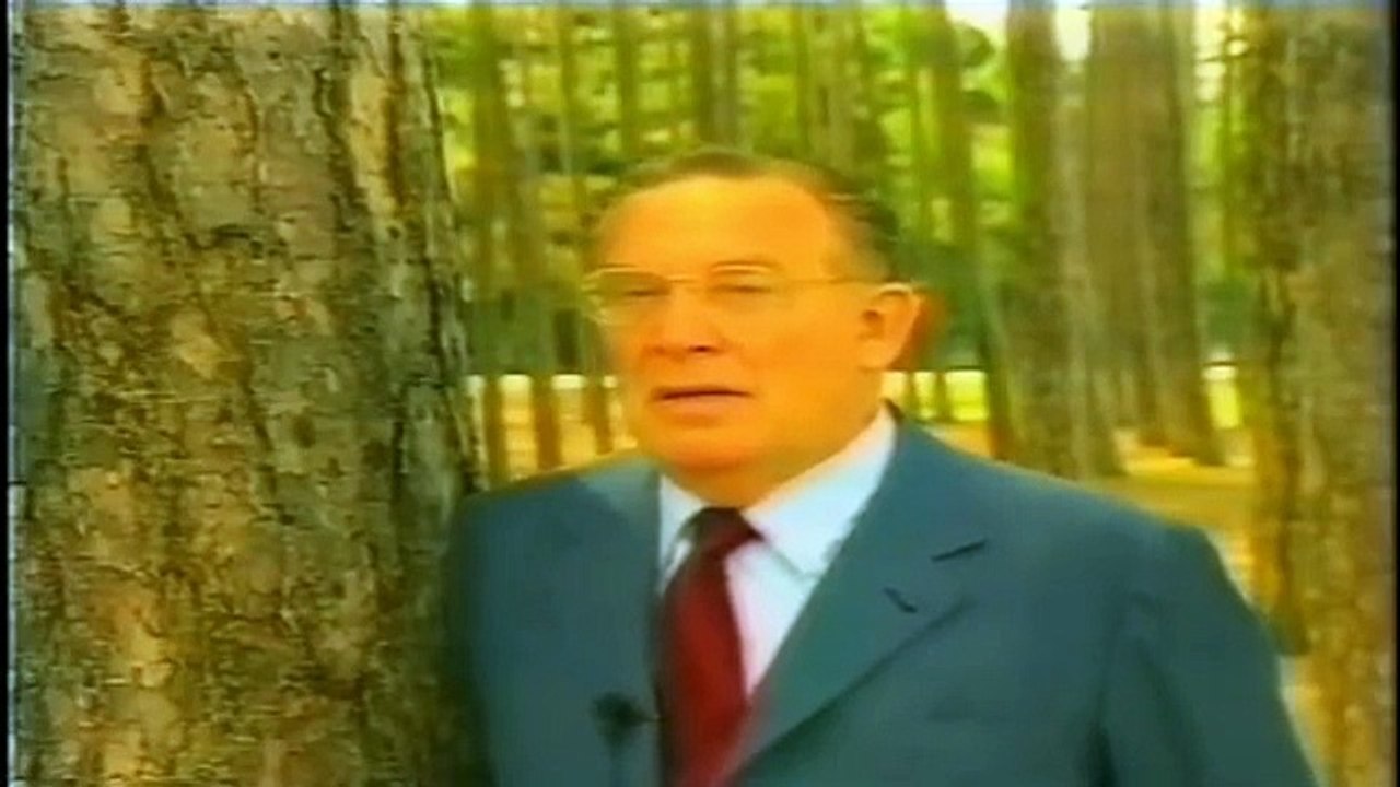 Johnny Hallyday – Les Vacances de Monsieur Léon (TF1 – 15 Juillet 1985) – Tournage au Canada pour Rock’n’Roll Attitude