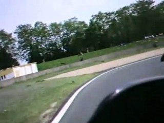street triple au circuit carole part 1
