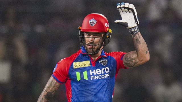 Faf du Plessis ने साथी खिलाड़ियों से मांगी माफी