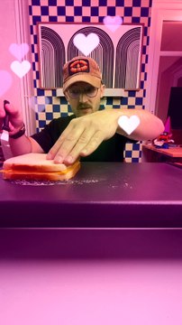 Grilled Grilled Grilled Cheese des Looney Tunes #grilledcheese #sandwich #looneytunes #dessinanime #food #foodlover #cheese