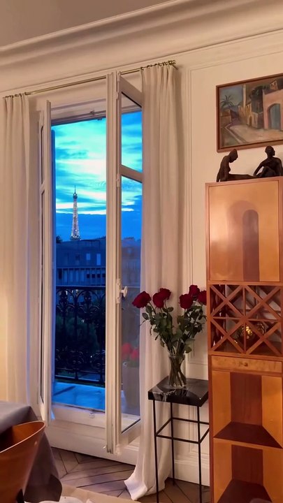 Retrouvailles entre les membres de "William à midi" chez William Leymergie et Sophie Davant à Paris.