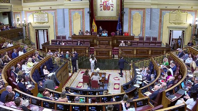 Los audios de la militante socialista Leire Díez protagonizan la sesión de control al Gobierno