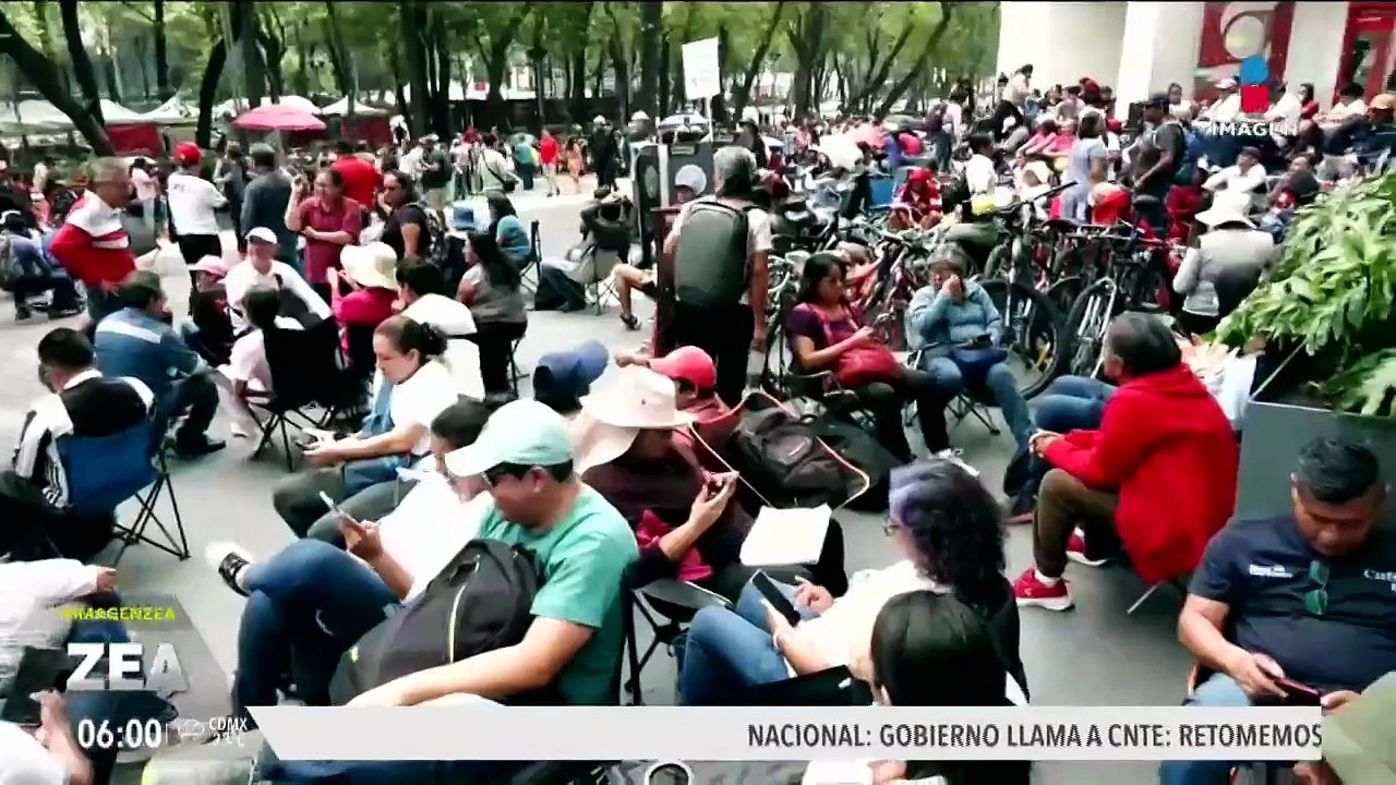 La CNTE bloquea instituciones financieras en la CDMX