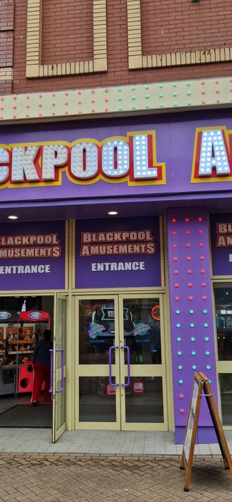 The £1 hamburger - I tried Lancashire's cheapest burger for National Burger Day