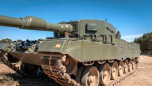 Video: Spanje test geheime technologie tegen raketten en drones op Leopard-tanks