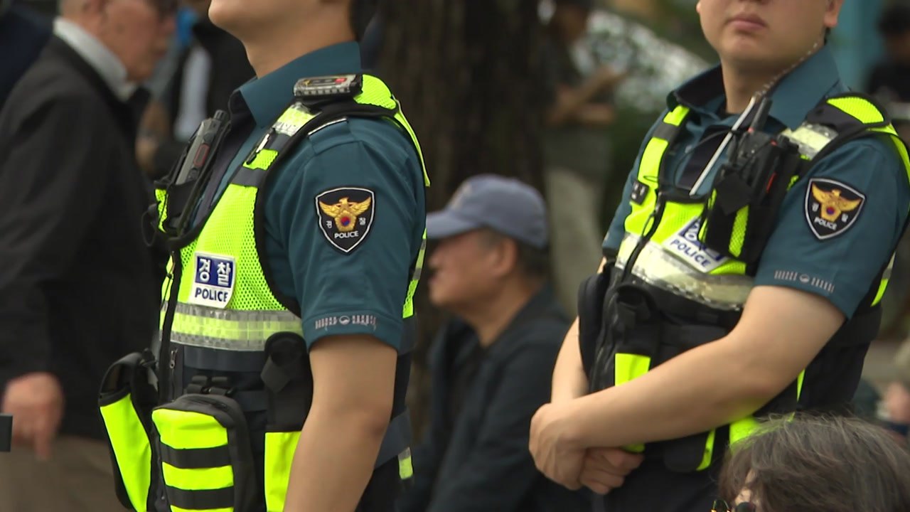 서울 경찰, 투표함 회송에 무장경찰 6,400명 투입 / YTN