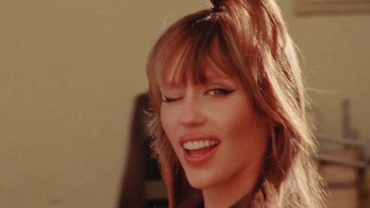 Miley Cyrus: Something Beautiful Bande-annonce VF