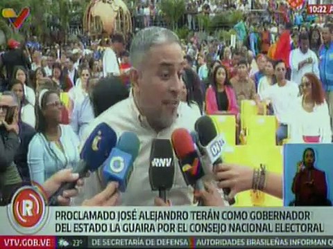 Gobernador Terán, diputados y legisladores de La Guaira recibieron acreditaciones por el CNE