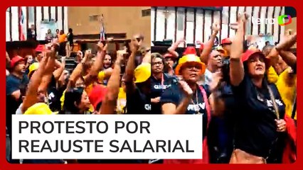 Sessão da Assembleia da Bahia é encerrada após manifestantes invadirem plenário