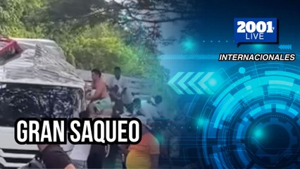 Comunidad saquea camión de electrodomésticos tras accidente vial