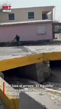 🌧️El arroyo “El Aguililla” creció tras las intensas lluvias y cuadrillas municipales ya están trabajando para controlar la situación. 📹 Checa cómo va el nivel del agua… #Sabinas #LluviasFuertes #ElAguililla