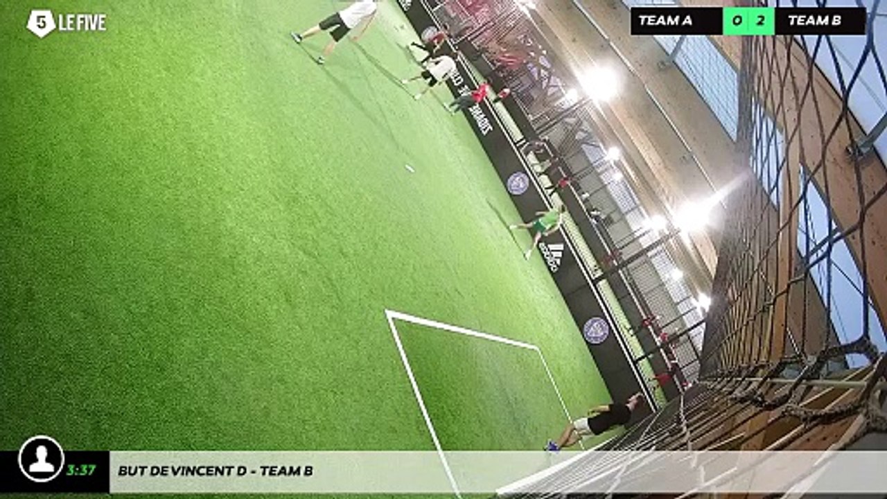 But de Vincent D - Team B