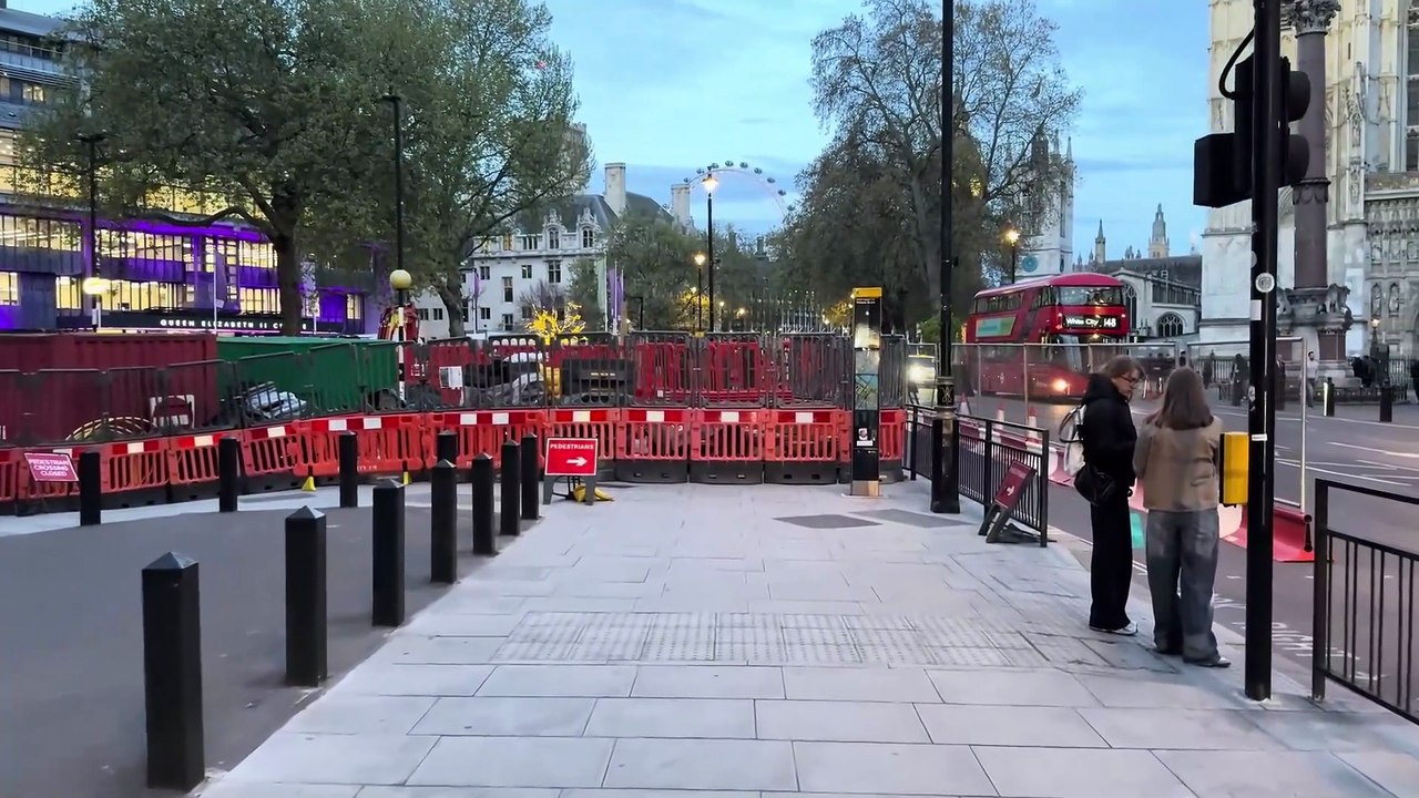 London City Tour 2025 ｜ 4K HDR Virtual Walking Tour around the City ｜ London Walk 2025