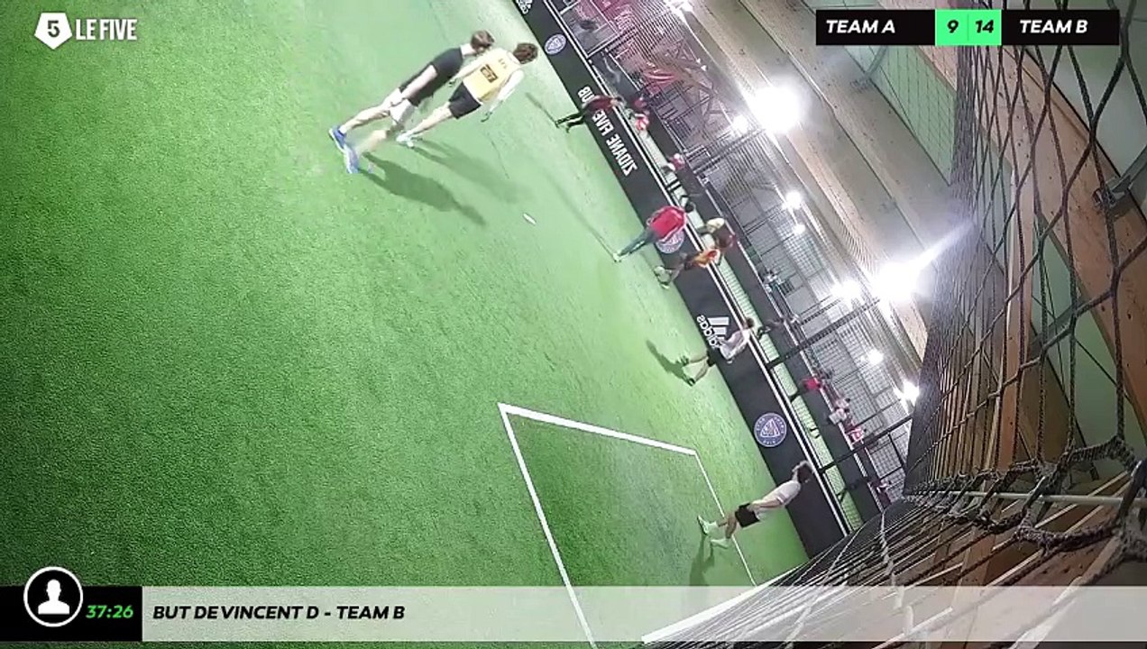 But de Vincent D - Team B
