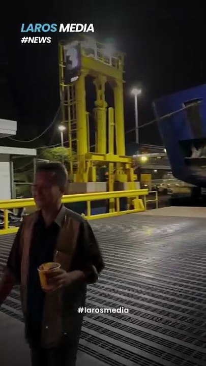 Pria Ketinggalan Kapal Feri di Merak karena Beli Mi Instan, Dompet Jatuh Saat Loncat Ke Kapal