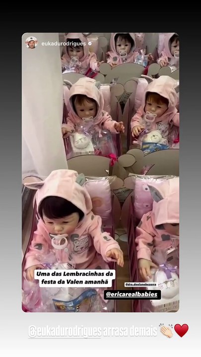 Deolane Bezerra dá 'bebê reborn' como lembrancinha em festa da filha e valor surpreende