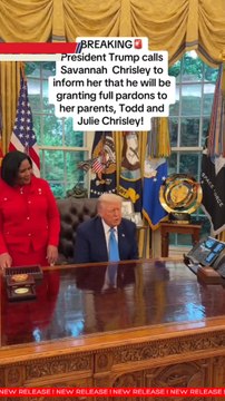 Trump Tells Savannah Chrisley Her Parents Don't Look Like Terrorists Before Pardon talk.. Click the link below to follow japdmedia on Instagram and stay connected! instagram.com/japdmedia?igsh=N28yZ3ZraGNibnVl