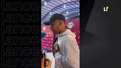 Neymar assume liderança técnica no Santos e desconversa sobre futuro