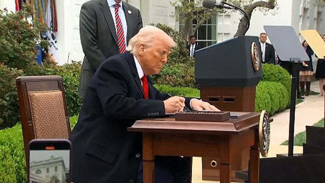 Tribunal dos EUA bloqueia tarifas recíprocas de Trump