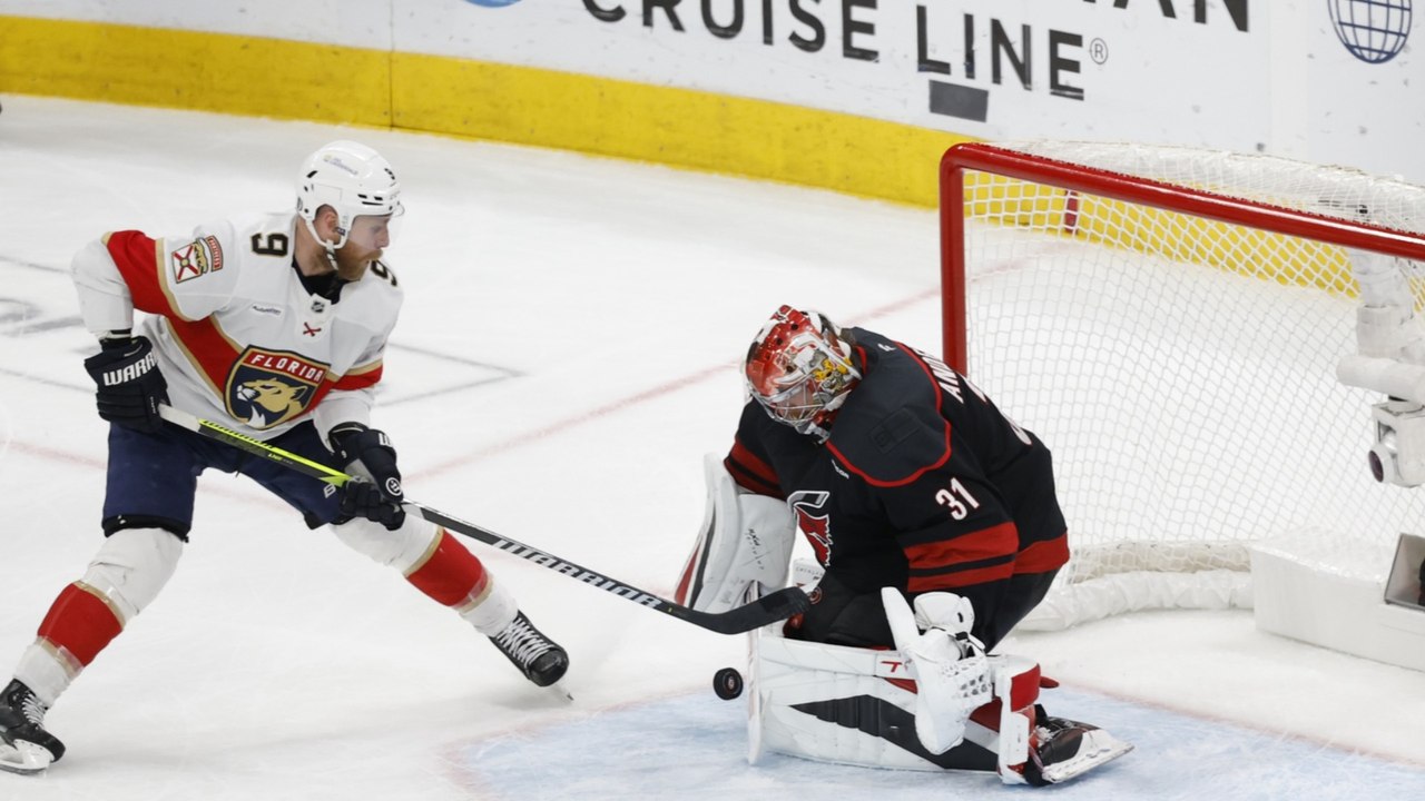 Strategic Moves in High-Stakes Game: Betting Insights