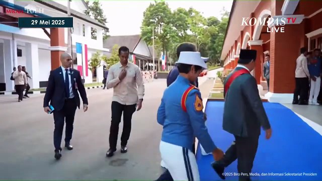 Bunyikan Lonceng Depan Macron, Presiden Prabowo Pimpin Makan Siang Bersama Taruna Akmil Magelang