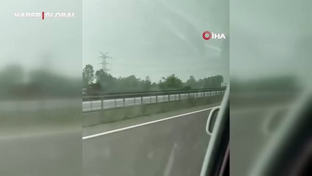 Ters şeritte ölüme davetiye: Dörtlüleri yaktı, tehlike saçtı